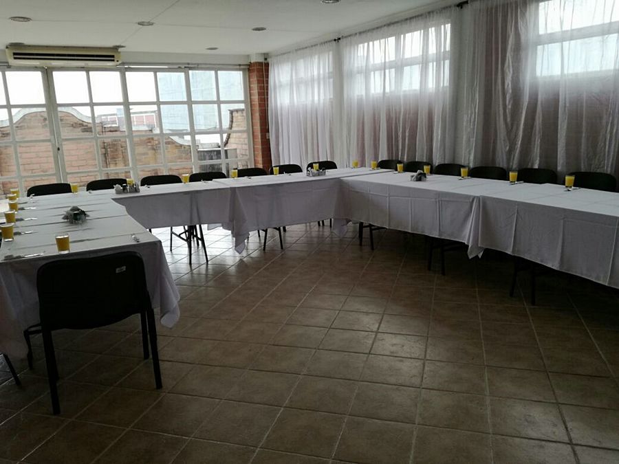 Ayenda 1223 Porton De La 10 Hotel Medellin Bagian luar foto