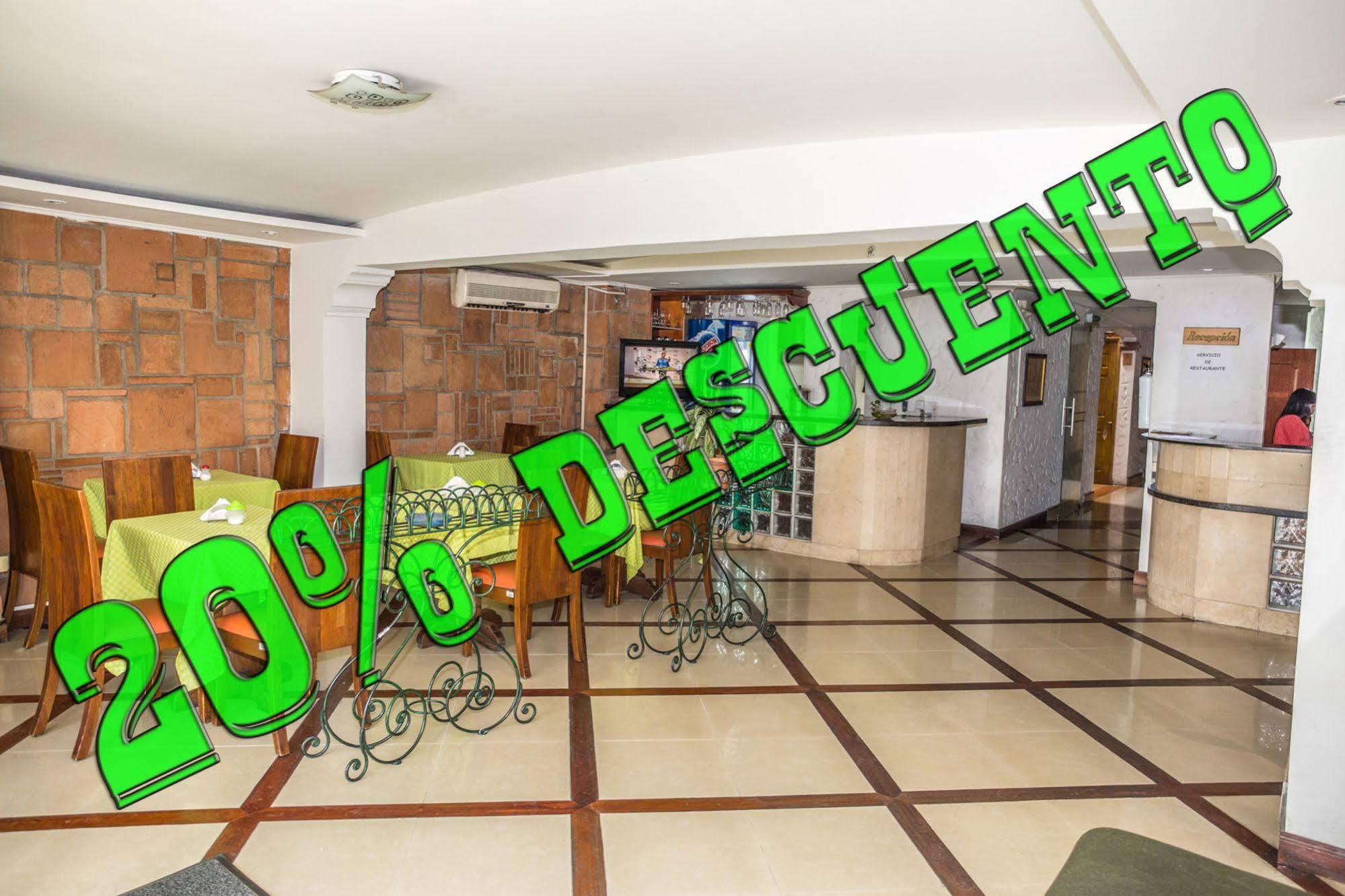 Ayenda 1223 Porton De La 10 Hotel Medellin Bagian luar foto